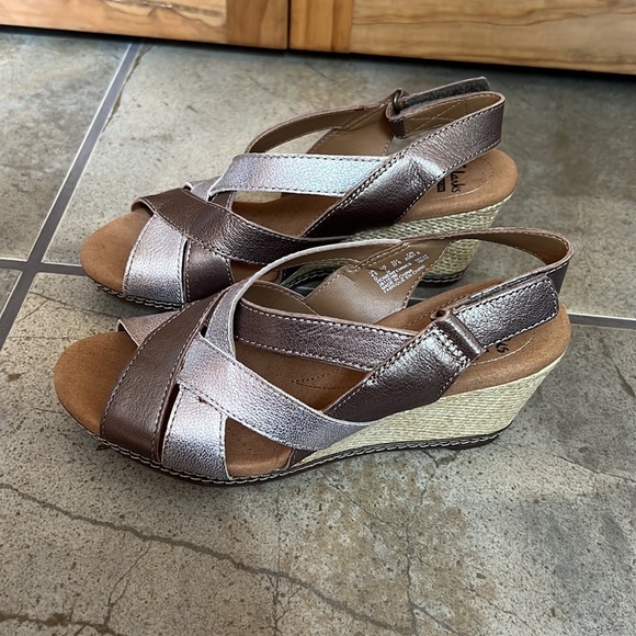 Metallic Wedges - Picture 2 of 6